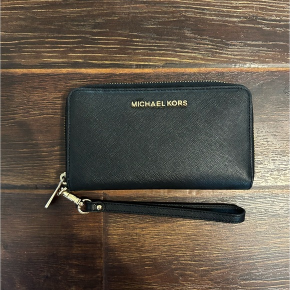 Black Michael Kors Wallet - Picture 1 of 5